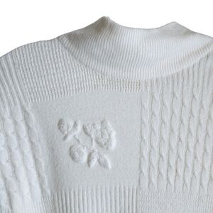 Vintage 90s Ivory Mock Neck Sweater Women XXL Floral Knit Pullover Cottagecore
